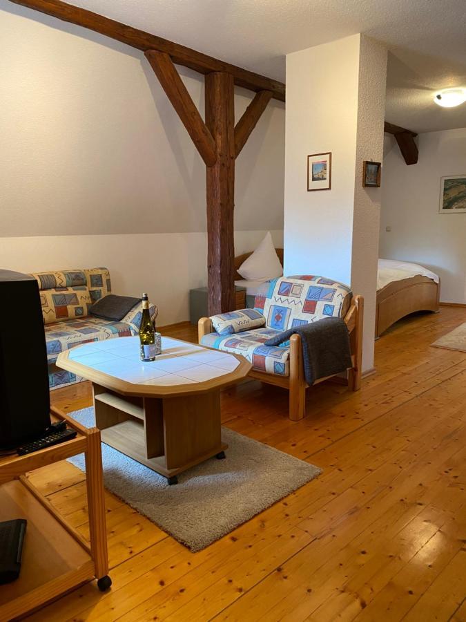 Ferienwohnung Wohlsein Frickenhausen am Main Bagian luar foto