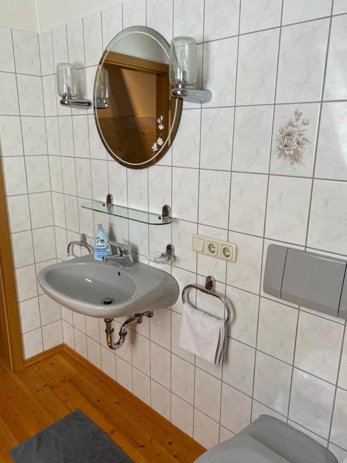 Ferienwohnung Wohlsein Frickenhausen am Main Bagian luar foto