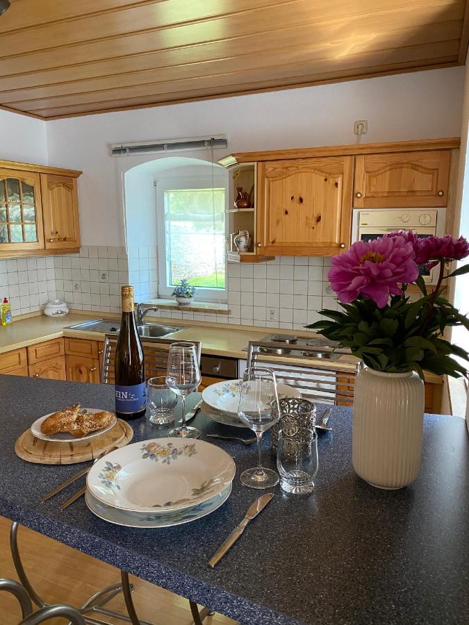 Ferienwohnung Wohlsein Frickenhausen am Main Bagian luar foto